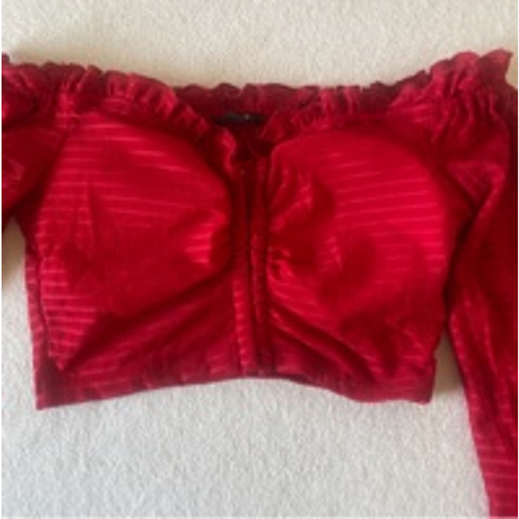Red crop top long sleeve - Picture 2 of 7